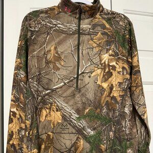 WOMENS LG UNDER ARMOUR CAMO 1/4 ZIP LONG SLEEVE